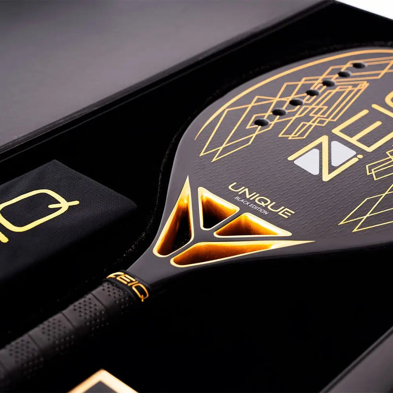 Raquete de Beach Tennis Unique Zeiq Black – Carbono 18k