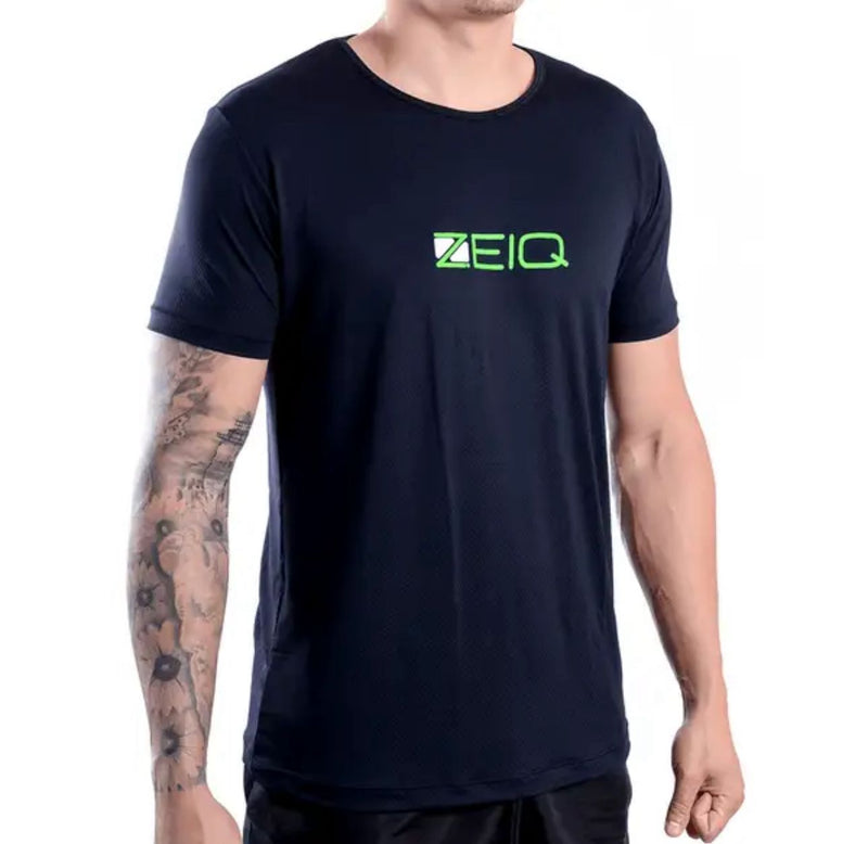 Camiseta Esportiva Slim Zeiq Preta – Logo Verde e Branco